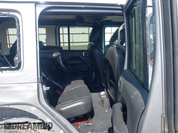 2018 Jeep Wrangler Unlimited Sahara z VIN 1C4HJXEG2JW124882, wystawiony jako IAAI lot #42437816 z przebiegiem Nie podano mil oraz . Historia ofert i sprzedaży dostępna na DreamBid. Obrazek 8.