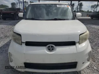 2013 Scion xB z VIN JTLZE4FE1DJ047657, wystawiony jako Copart lot #54061145 z przebiegiem Nie podano mil oraz Czysty tytuł • Clean title. Historia ofert i sprzedaży dostępna na DreamBid. Obrazek 5.