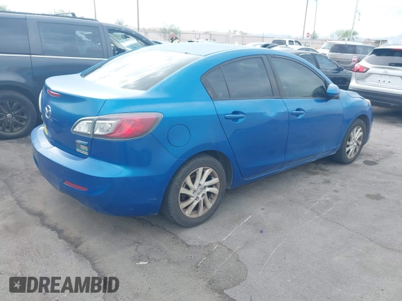 2012 Mazda 3 i Touring z VIN JM1BL1V89C1546573, wystawiony jako IAAI lot #42403158 z przebiegiem 403 813 mil mil oraz . Historia ofert i sprzedaży dostępna na DreamBid. Obrazek 4.