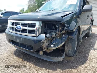 2012 Ford Escape XLT с VIN 1FMCU9DG3CKB84318, выставлен на аукционе IAAI как лот 42705765 с пробегом 171 157 миль миль и . История ставок и продаж доступна на DreamBid. Изображение 6.