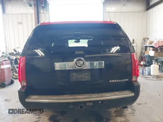 2008 Cadillac Escalade ESV z VIN 1GYFK66818R161446, wystawiony jako IAAI lot #42121700 z przebiegiem 176 684 mil mil oraz . Historia ofert i sprzedaży dostępna na DreamBid. Obrazek 16.