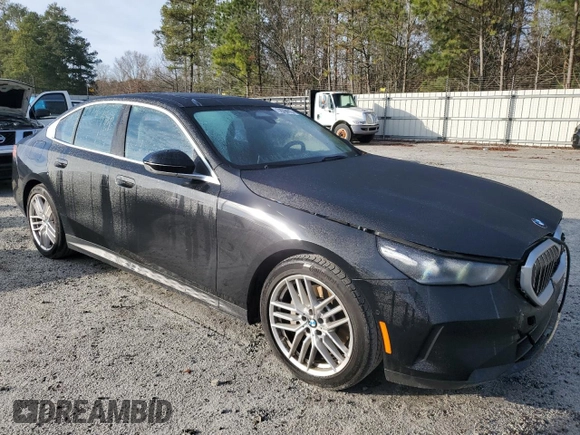 2024 BMW 5 Series 530i xDrive with VIN WBA53FJ05RCS54231, listed as a Copart auction lot 86781334 with 10,840 mi miles and Clean Title. Bid and sale history available at carsss.com. Image 4.