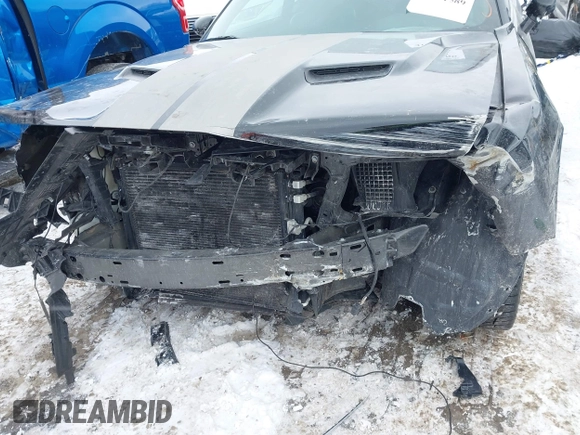 2017 Dodge Challenger SXT Plus z VIN 2C3CDZAG1HH535125, wystawiony jako IAAI lot #41611589 z przebiegiem 56 588 mil mil oraz . Historia ofert i sprzedaży dostępna na DreamBid. Obrazek 6.