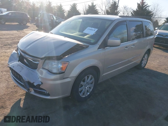 2015 Chrysler Town & Country Touring with VIN 2C4RC1BG8FR537647, listed as a IAAI auction lot 41888638 with 146,866 mi miles. Bid and sale history available at carsss.com. Image 17.