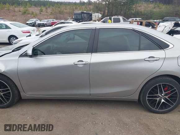 2015 Toyota Camry XLE with VIN 4T1BF1FK8FU053323, listed as a IAAI auction lot 41797634 with 78,161 mi miles. Bid and sale history available at carsss.com. Image 14.