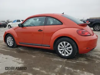 2018 Volkswagen Beetle S with VIN 3VWFD7AT5JM709146, listed as a Copart auction lot 44006375 with 28,297 mi miles and Salvage Title. Bid and sale history available at carsss.com. Image 2.