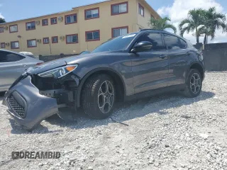 2021 Alfa Romeo Stelvio z VIN ZASPAJAN8M7D12681, wystawiony jako Copart lot #58557785 z przebiegiem Nie podano mil oraz Nie do naprawy • Non repairable. Historia ofert i sprzedaży dostępna na DreamBid. Obrazek 1.