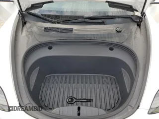 2023 Tesla Model 3 z VIN 5YJ3E1EA2PF439119, wystawiony jako Copart lot #60708065 z przebiegiem 48 717 mil mil oraz Nie do naprawy • Non repairable. Historia ofert i sprzedaży dostępna na DreamBid. Obrazek 11.