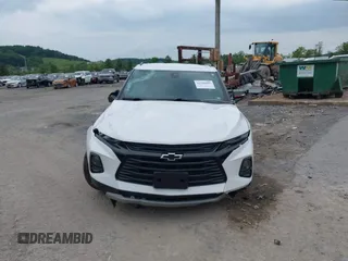 2021 Chevrolet Blazer LT z VIN 3GNKBHR40MS577432, wystawiony jako IAAI lot #42388880 z przebiegiem 35 438 mil mil oraz . Historia ofert i sprzedaży dostępna na DreamBid. Obrazek 12.