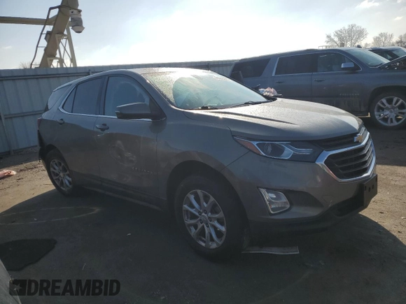 2018 Chevrolet Equinox LT z VIN 3GNAXSEV1JS575564, wystawiony jako Copart lot #44352285 z przebiegiem 126 060 mil mil oraz Szkoda całkowita • Salvage title. Historia ofert i sprzedaży dostępna na DreamBid. Obrazek 4.