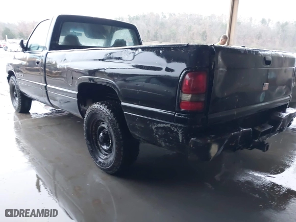 1996 Dodge Ram 1500 Work Special with VIN 1B7HC16X5TS698036, listed as a IAAI auction lot 41079518 with 220,948 mi miles. Bid and sale history available at carsss.com. Image 3.