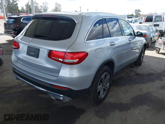2019 Mercedes-Benz GLC 300 with VIN WDC0G4JB4KV129605, listed as a IAAI auction lot 42207132 with 39,743 mi miles and . Bid and sale history available at DreamBid. Image 4.