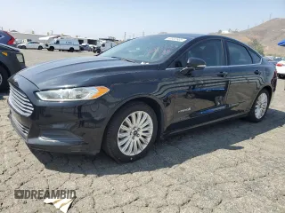 2016 Ford Fusion SE Hybrid with VIN 3FA6P0LU8GR177030, listed as a Copart auction lot 60332805 with 177,885 mi miles and Salvage title. Bid and sale history available at DreamBid. Image 1.