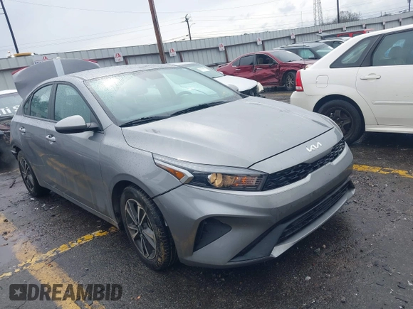 2024 Kia Forte LXS with VIN 3KPF24AD7RE711101, listed as a IAAI auction lot 41764290 with 30,395 mi miles and . Bid and sale history available at DreamBid. Image 1.