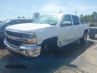 2017 Chevrolet Silverado 1500 LT with VIN 3GCPCREC4HG450688, listed as a IAAI auction lot 41937564 with 82,267 mi miles. Bid and sale history available at carsss.com. Image 17.