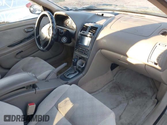 2003 Nissan Maxima SE z VIN JN1DA31D83T502519, wystawiony jako IAAI lot #41104746 z przebiegiem Nie podano mil oraz . Historia ofert i sprzedaży dostępna na DreamBid. Obrazek 5.