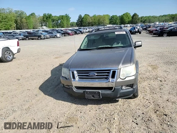 2007 Ford Explorer Sport Trac XLT z VIN 1FMEU31K77UA13757, wystawiony jako Copart lot #53308795 z przebiegiem 205 761 mil mil oraz Czysty tytuł • Clean title. Historia ofert i sprzedaży dostępna na DreamBid. Obrazek 11.