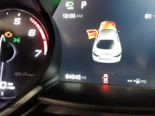 2017 Alfa Romeo Giulia Ti z VIN ZARFAECN7H7554902, wystawiony jako IAAI lot #41599442 z przebiegiem 84 045 mil mil oraz . Historia ofert i sprzedaży dostępna na DreamBid. Obrazek 15.