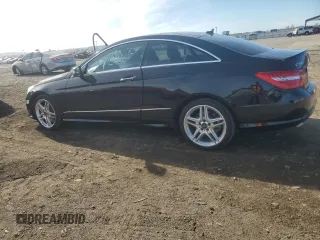 2013 Mercedes-Benz E 550 z VIN WDDKJ7DB7DF203289, wystawiony jako Copart lot #86887974 z przebiegiem 130 987 mil mil oraz Szkoda całkowita • Salvage title. Historia ofert i sprzedaży dostępna na DreamBid. Obrazek 2.