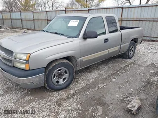 2003 Chevrolet Silverado 1500 LS with VIN 2GCEC19X731325983, listed as a IAAI auction lot 41482990 with 149,924 mi miles. Bid and sale history available at carsss.com. Image 2.