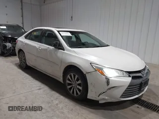 2016 Toyota Camry XSE with VIN 4T1BK1FK0GU570869, listed as a IAAI auction lot 41316617 with 71,425 mi miles. Bid and sale history available at carsss.com. Image 6.