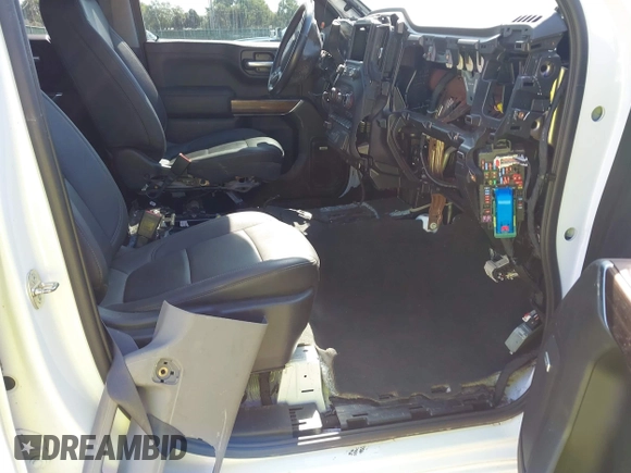 2021 Chevrolet Silverado 1500 LT Trail Boss with VIN 3GCPYFEL7MG137063, listed as a IAAI auction lot 40109747 with Not Provided miles and . Bid and sale history available at DreamBid. Image 5.