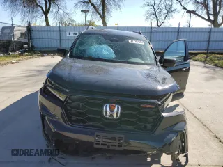 2025 Honda Pilot TrailSport z VIN 5FNYG1H61SB036233, wystawiony jako Copart lot #47130495 z przebiegiem Nie podano mil oraz Szkoda całkowita • Salvage title. Historia ofert i sprzedaży dostępna na DreamBid. Obrazek 5.