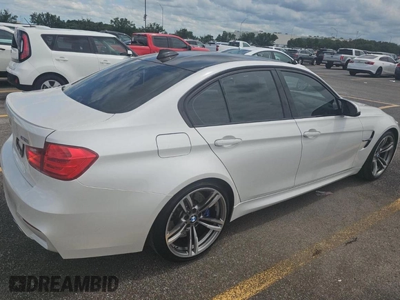 2015 BMW M3 z VIN WBS3C9C57FP803591, wystawiony jako Copart lot #59972975 z przebiegiem 183 051 mil mil oraz Czysty tytuł • Clean title. Historia ofert i sprzedaży dostępna na DreamBid. Obrazek 4.