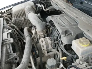 2019 Ram 1500 Rebel z VIN 1C6SRFLT9KN648795, wystawiony jako IAAI lot #38853577 z przebiegiem 75 292 mil mil oraz . Historia ofert i sprzedaży dostępna na DreamBid. Obrazek 25.