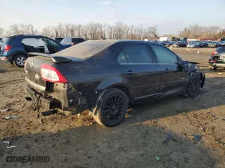 2008 Mercury Milan Premier with VIN 3MEHM081X8R615024, listed as a Copart auction lot 43579995 with 105,862 mi miles and Salvage Title. Bid and sale history available at carsss.com. Image 3.
