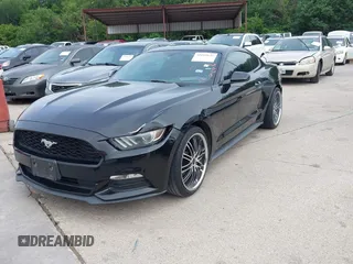 2016 Ford Mustang V6 z VIN 1FA6P8AM3G5256187, wystawiony jako IAAI lot #42415645 z przebiegiem 141 235 mil mil oraz . Historia ofert i sprzedaży dostępna na DreamBid. Obrazek 17.
