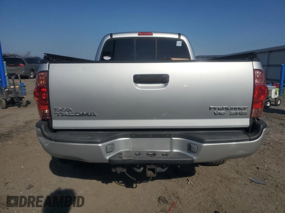 2005 Toyota Tacoma PreRunner with VIN 3TMKU72N95M003532, listed as a Copart auction lot 43049595 with 173,462 mi miles and Clean Title. Bid and sale history available at carsss.com. Image 6.