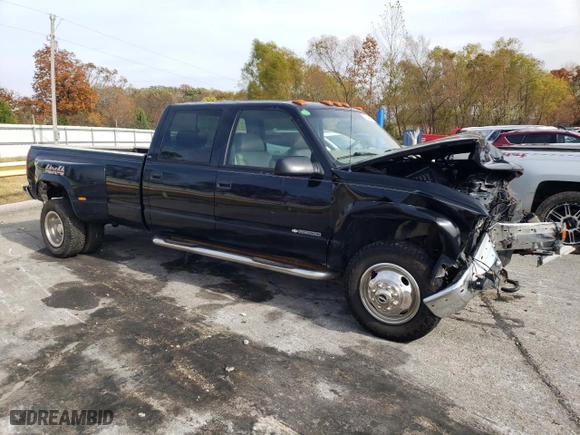 2000 Chevrolet C/K 3500 Crew Cab with VIN 1GCHK33J5YF400969, listed as a Copart auction lot 87955445 with NaN miles and Salvage Title. Bid and sale history available at carsss.com. Image 4.