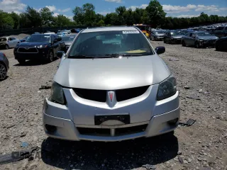 2004 Pontiac Vibe with VIN 5Y2SL62804Z439108, listed as a Copart auction lot 57895945 with 299,999 mi miles and Salvage title. Bid and sale history available at DreamBid. Image 5.