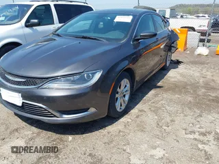 2015 Chrysler 200 Limited z VIN 1C3CCCAB2FN536650, wystawiony jako IAAI lot #41973519 z przebiegiem 168 606 mil mil oraz . Historia ofert i sprzedaży dostępna na DreamBid. Obrazek 2.