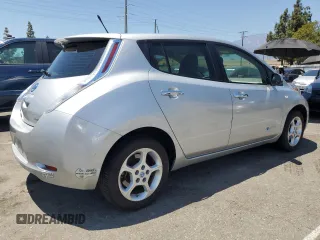 2011 Nissan LEAF SL-e z VIN JN1AZ0CP1BT002136, wystawiony jako Copart lot #57594155 z przebiegiem 54 471 mil mil oraz Czysty tytuł • Clean title. Historia ofert i sprzedaży dostępna na DreamBid. Obrazek 3.