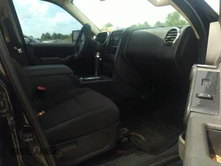 2010 Ford Explorer XLT with VIN 1FMEU7DE9AUA89274, listed as a IAAI auction lot 39917042 with 135,903 mi miles. Bid and sale history available at carsss.com. Image 5.