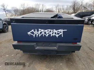 2024 Tesla Cybertruck Cyberbeast z VIN 7G2CEHEE3RA013268, wystawiony jako Copart lot #58946395 z przebiegiem 4869 mil mil oraz Szkody całkowita. Historia ofert i sprzedaży dostępna na DreamBid. Obrazek 6.