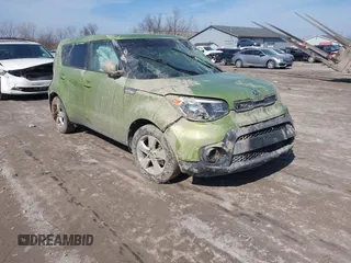 2017 Kia Soul with VIN KNDJN2A22H7888030, listed as a IAAI auction lot 41803846 with 118,582 mi miles. Bid and sale history available at carsss.com. Image 1.