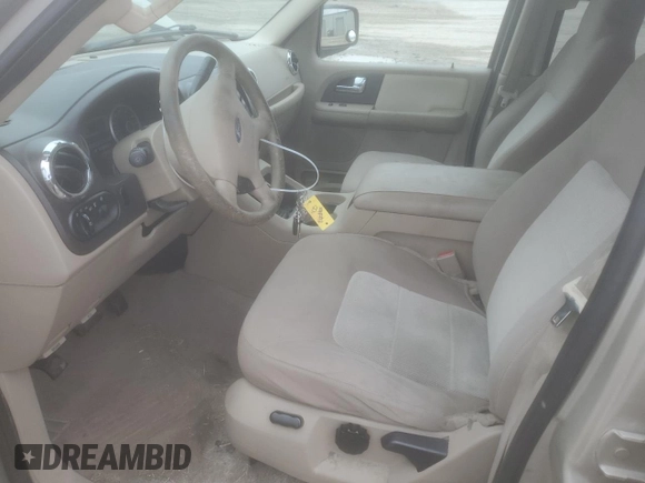 2005 Ford Expedition Special Service with VIN 1FMFU16505LA16305, listed as a Copart auction lot 43919845 with 307,076 mi miles and Salvage Title. Bid and sale history available at carsss.com. Image 7.