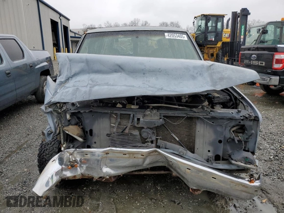 1999 Chevrolet Suburban with VIN 1GNEC16R3XJ492964, listed as a Copart auction lot 42053405 with 253,405 mi miles and Salvage Title. Bid and sale history available at carsss.com. Image 5.