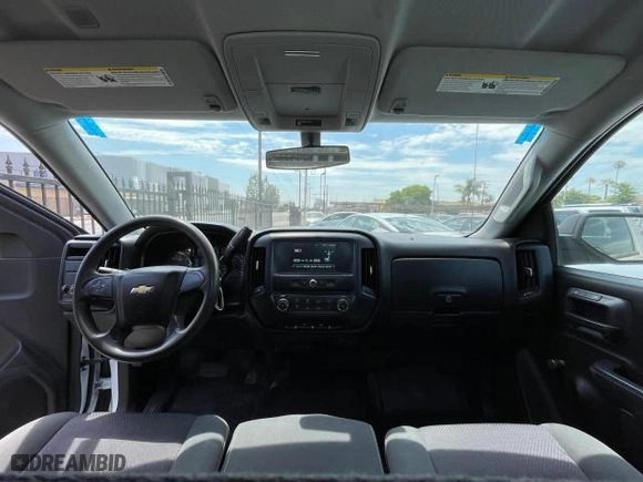 2018 Chevrolet Silverado 1500 LS with VIN 1GCNCNEH0JZ281920, listed as a Copart auction lot 82062814 with 136,715 mi miles and Clean Title. Bid and sale history available at carsss.com. Image 9.