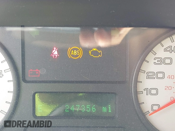 2005 Ford F-250 XL with VIN 1FTSW21P65EC14032, listed as a IAAI auction lot 42496467 with 247,356 mi miles and . Bid and sale history available at DreamBid. Image 14.