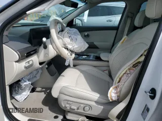 2024 Genesis GV60 Advanced z VIN KMUKCDSC5RU020102, wystawiony jako Copart lot #51410555 z przebiegiem 8485 mil mil oraz Szkody całkowita. Historia ofert i sprzedaży dostępna na DreamBid. Obrazek 7.