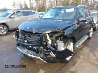 2014 Mercedes-Benz M 550 with VIN 4JGDA7DBXEA336013, listed as a IAAI auction lot 41517806 with 85,110 mi miles and . Bid and sale history available at carsss.com. Image 6.