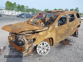 2023 GMC Acadia SLE z VIN 1GKKNRL41PZ111759, wystawiony jako IAAI lot #39384296 z przebiegiem 10 500 mil mil oraz . Historia ofert i sprzedaży dostępna na DreamBid. Obrazek 2.