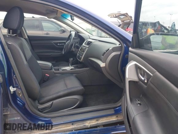 2017 Nissan Altima SR with VIN 1N4AL3AP2HN347052, listed as a IAAI auction lot 42114336 with 34,928 mi miles and . Bid and sale history available at carsss.com. Image 5.