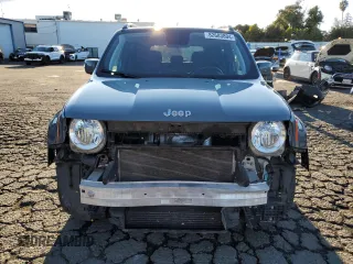 2018 Jeep Renegade Latitude with VIN ZACCJABH8JPH87570, listed as a Copart auction lot 82683804 with 68,273 mi miles and Salvage title. Bid and sale history available at DreamBid. Image 5.