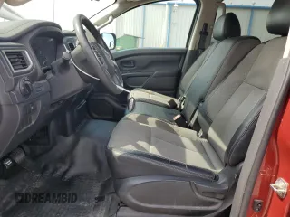 2017 Nissan Titan SV with VIN 1N6AA1EK4HN523938, listed as a Copart auction lot 60729515 with 161,092 mi miles and Clean title. Bid and sale history available at DreamBid. Image 7.