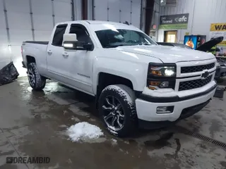 2015 Chevrolet Silverado 1500 LT with VIN 1GCVKREC1FZ225653, listed as a IAAI auction lot 41514814 with 133,468 mi miles. Bid and sale history available at carsss.com. Image 1.